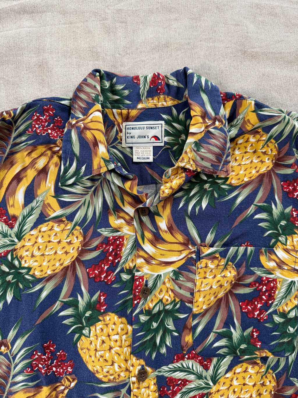 Vintage Hawaiian Shirt "Honolulu Sunset" — King John's, 100% Rayon
